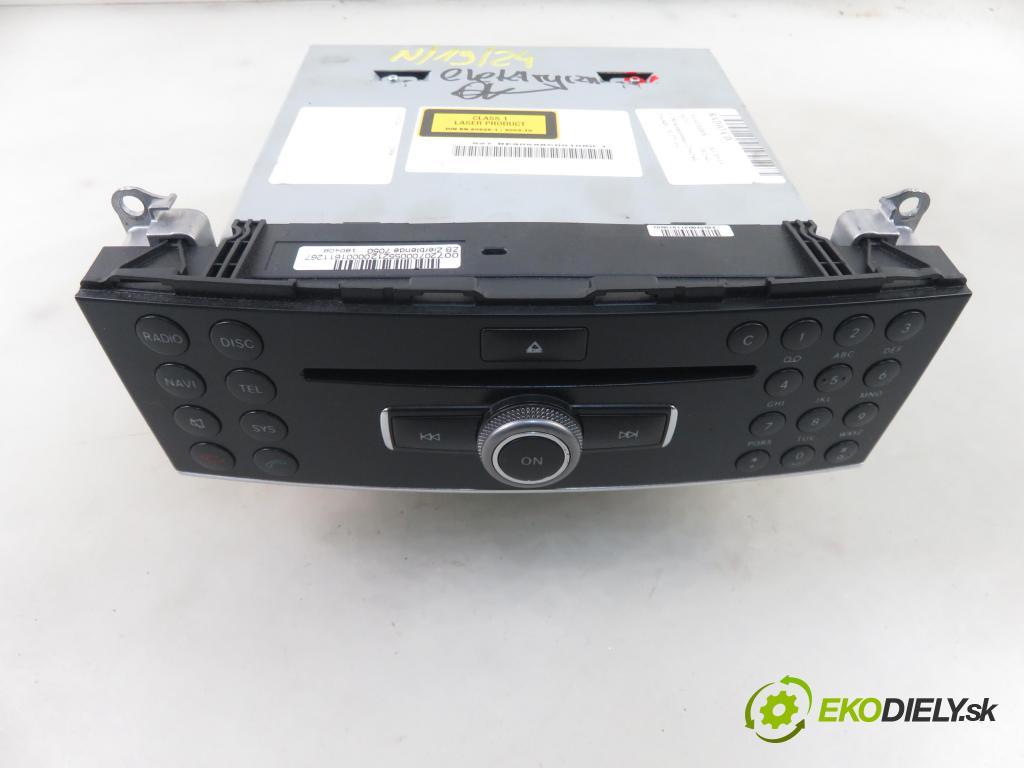 MERCEDES-BENZ KLASA C (W204) SEDAN 2008 115,00 C 180 Kompressor BlueEFFICIENCY 156 - M 271.910 1597,00 RADIO CD 2048709694 ; 2048706589 ; 0014429060