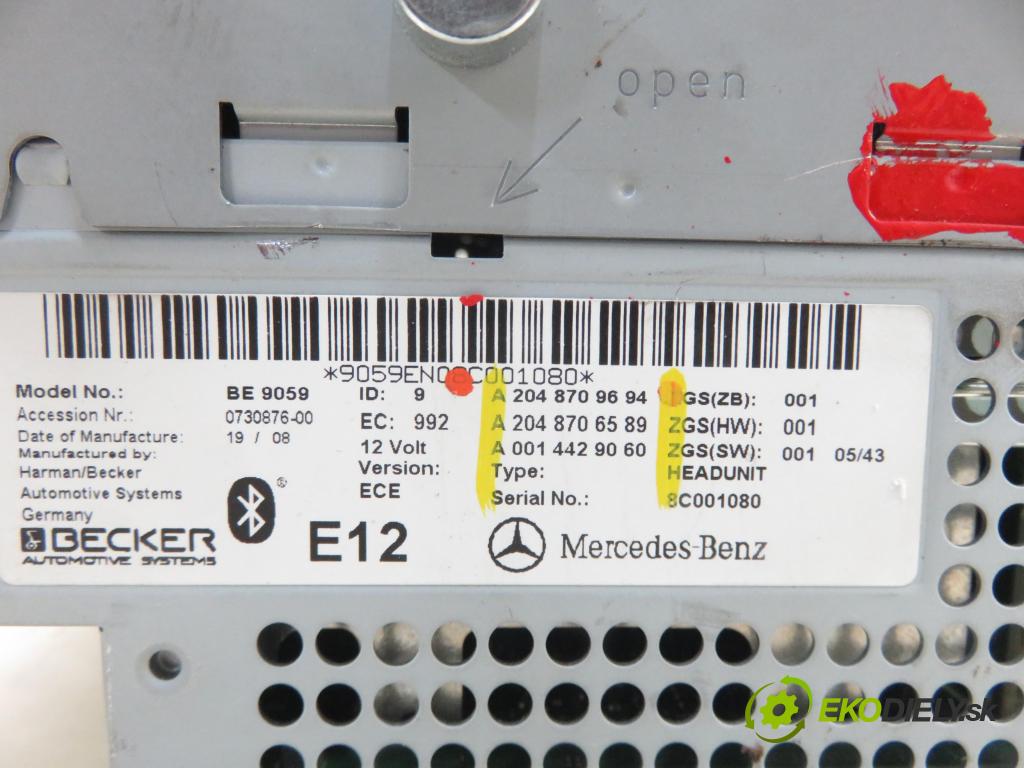 MERCEDES-BENZ KLASA C (W204) SEDAN 2008 115,00 C 180 Kompressor BlueEFFICIENCY 156 - M 271.910 1597,00 RADIO CD 2048709694 ; 2048706589 ; 0014429060