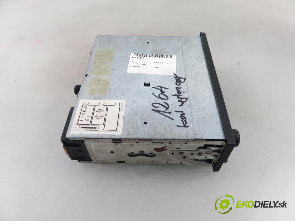 VW GOLF IV (1J1) HB 1999 55,00 1.4 16V 75 - AKQ 1390,00 RADIO