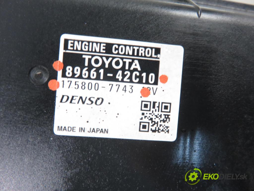 TOYOTA RAV 4 III (_A3_) SUV 2006 130,00 2.2 D 4WD 177 - 2AD-FHV 2231,00 Riadiaca jednotka Motor 8966142C10 ; 1758007743