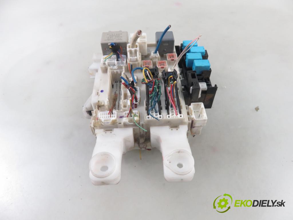 TOYOTA RAV 4 III (_A3_) SUV 2006 130,00 2.2 D 4WD 177 - 2AD-FHV 2231,00 MODUL BSI 8273042010 ; 6H300664 ; 8198046010