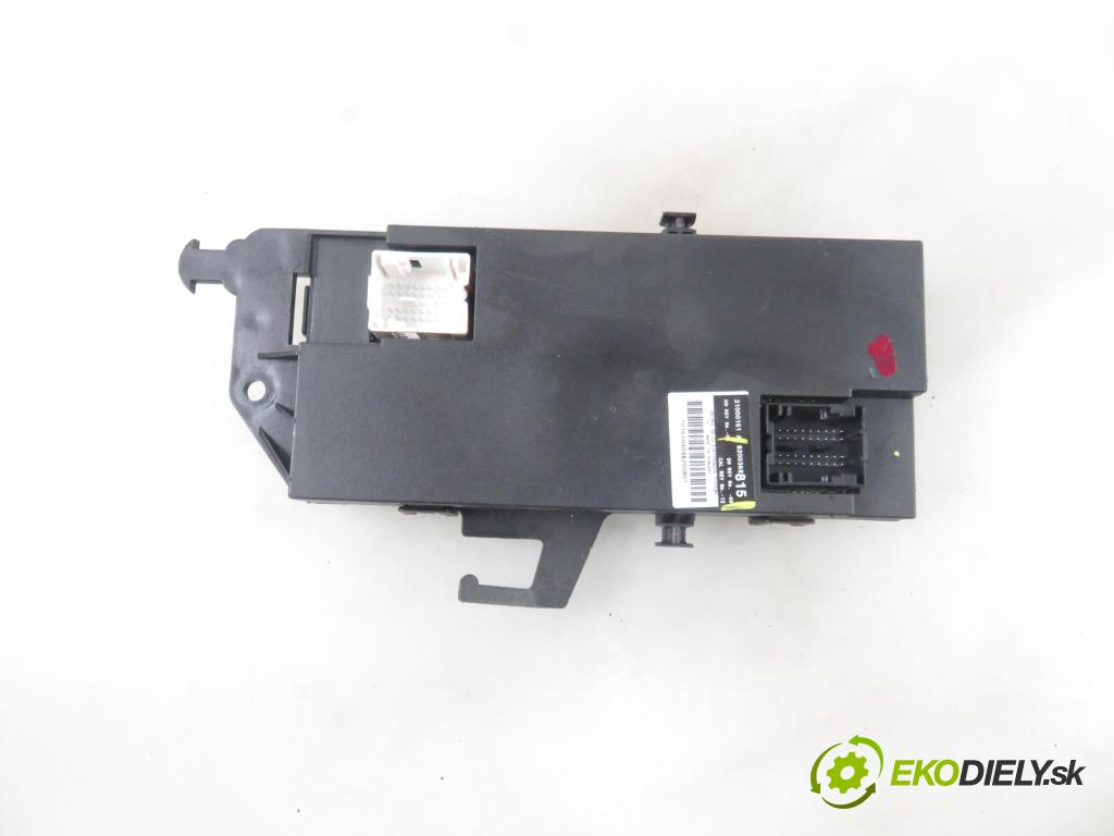 RENAULT ESPACE IV (JK0/1_) VAN 2004 85,00 1.9 dCi 116 - F9Q 820 1870,00 MODUL komfortu 8200368815