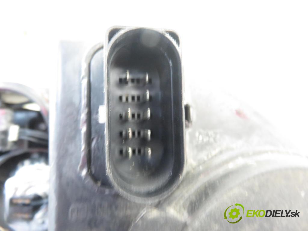 SEAT TOLEDO III (5P2) MINIVAN 2005 103,00 2.0 TDI 16V - BKD 1968,00 Svetlo LP 5P1941029C