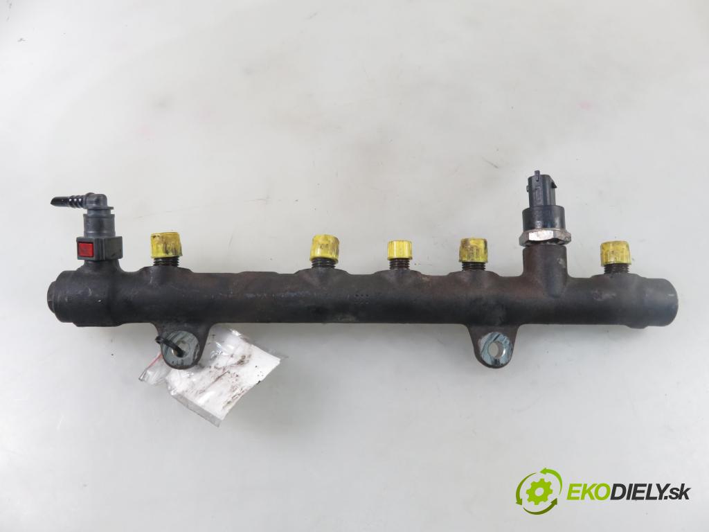 OPEL VIVARO A Skrzynia (X83) FURGON 2001 74,00 1.9 DTI 101 - F9Q 760 1870,00 Lišta vstrekovacia 8200330912 ; 0445214065 (Vstrekovacie lišty)