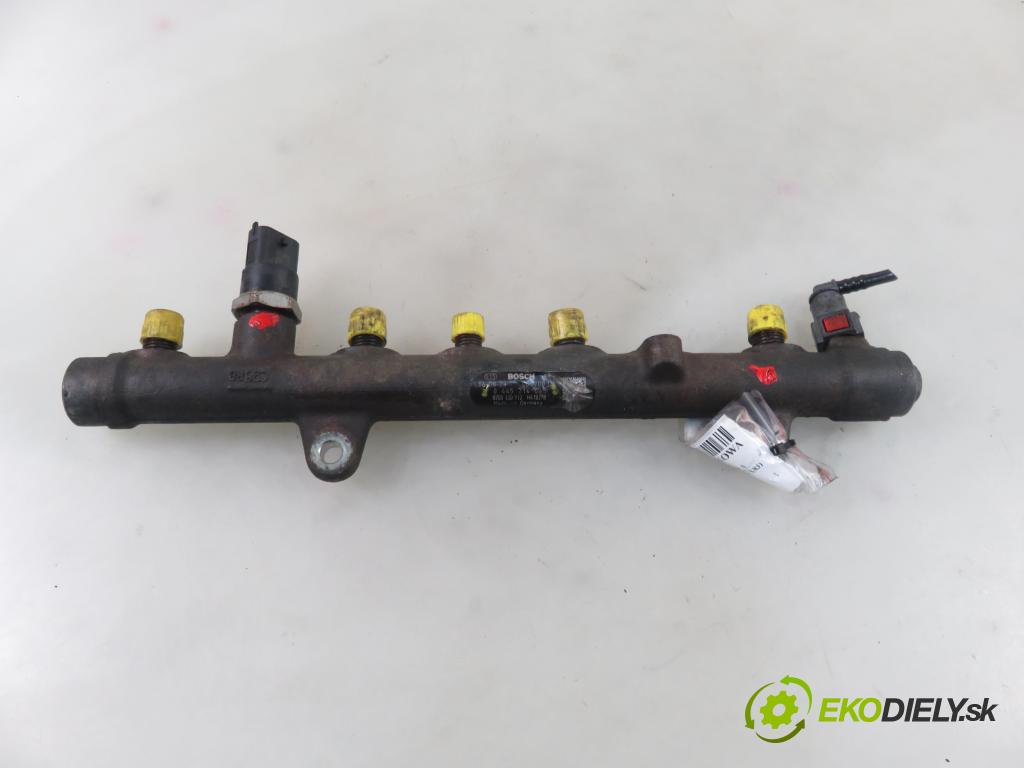 OPEL VIVARO A Skrzynia (X83) FURGON 2001 74,00 1.9 DTI 101 - F9Q 760 1870,00 Lišta vstrekovacia 8200330912 ; 0445214065 (Vstrekovacie lišty)