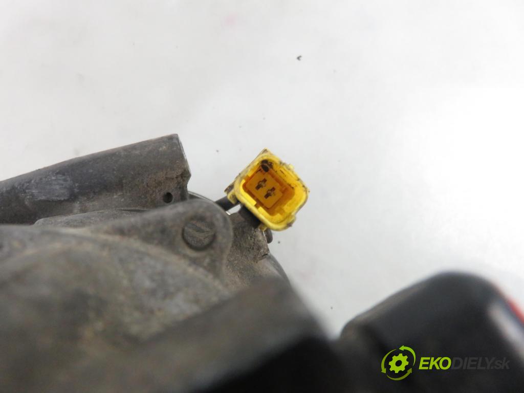 CITROEN C4 I (LC_) HB 2004 80,00 1.6 HDi - 9HY (DV6TED4) 1560,00 KOMPRESOR: klimatizácie 9651910980 (Kompresory klimatizácie)