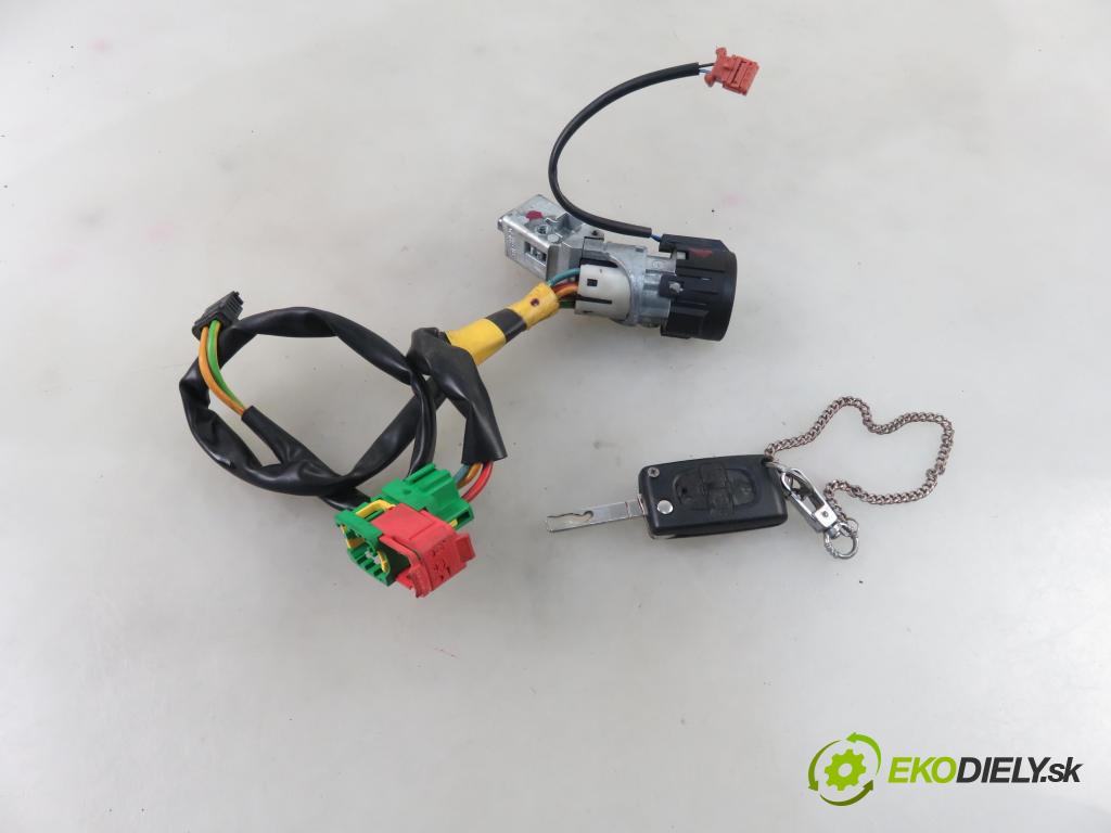 PEUGEOT 1007 (KM_) HB 2006 0,00 1.4 HDi - 8HZ (DV4TD) 1398,00 spinačka 9652781780 ; N0502455 ; N0501417 (Spínacie skrinky a kľúče)