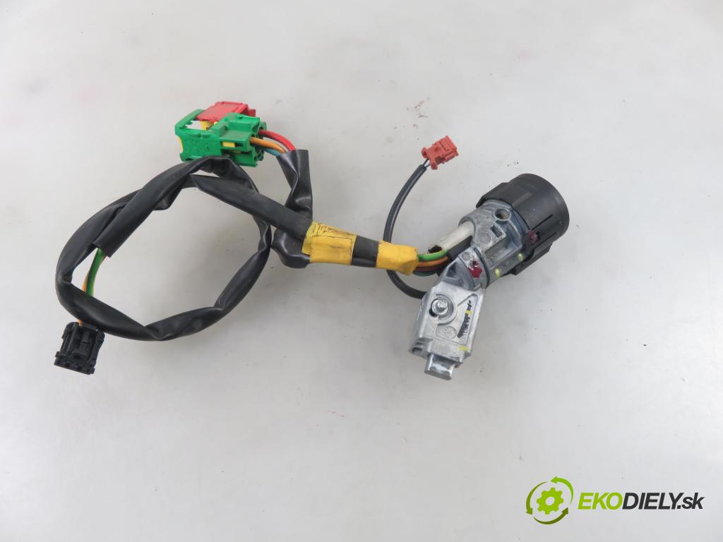 PEUGEOT 1007 (KM_) HB 2006 0,00 1.4 HDi - 8HZ (DV4TD) 1398,00 spinačka 9652781780 ; N0502455 ; N0501417 (Spínacie skrinky a kľúče)