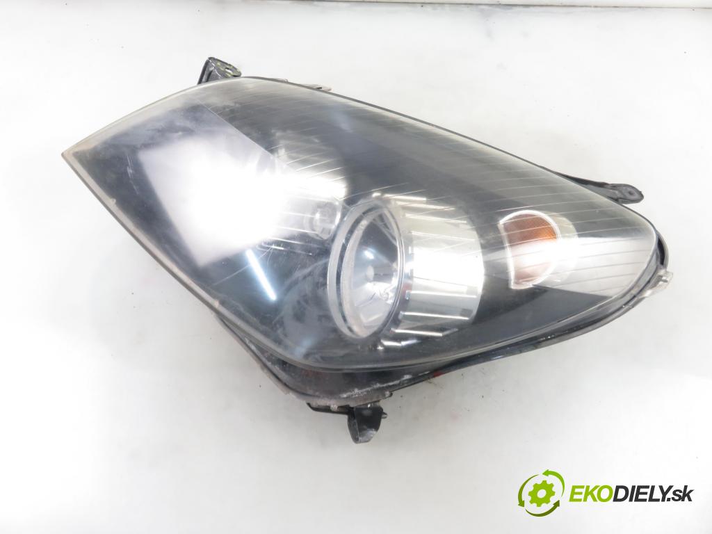 OPEL ASTRA H Kombi (A04) KOMBI 2006 66,00 1.3 CDTI 1248,00 světlo LP 24451032