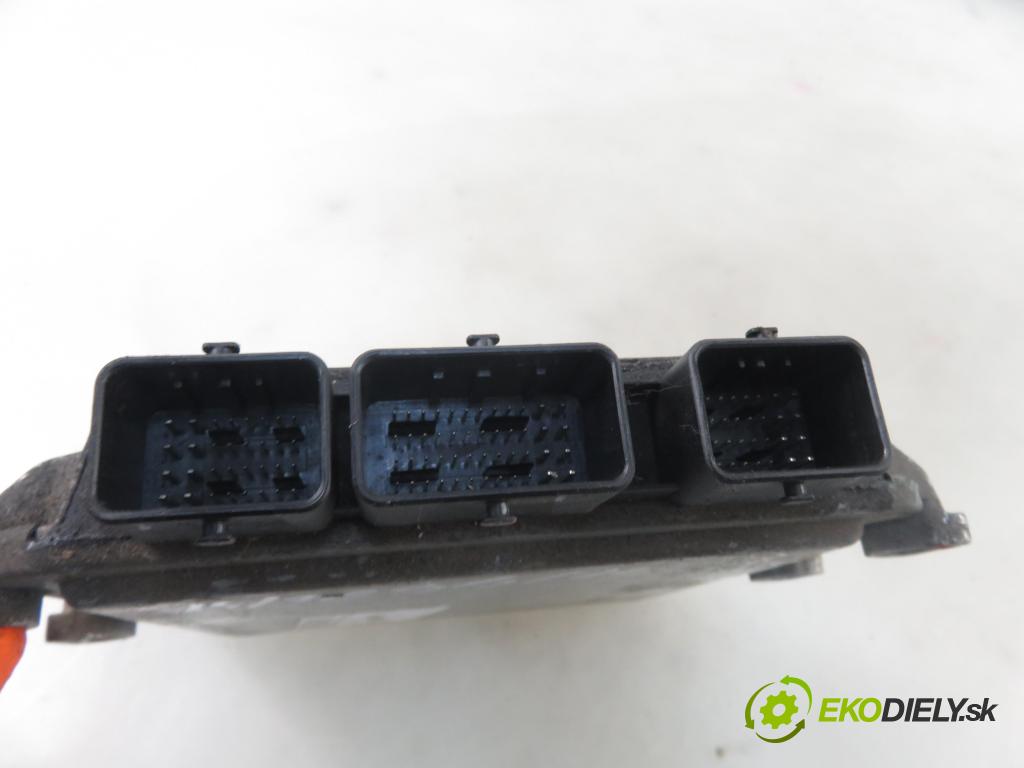CITROEN C3 I (FC_) HB 2004 50,00 1.4 HDi 8V - 8HX 1398,00 Riadiaca jednotka Motor 5WS40110ET ; SW9654925480 ; HW9648624280