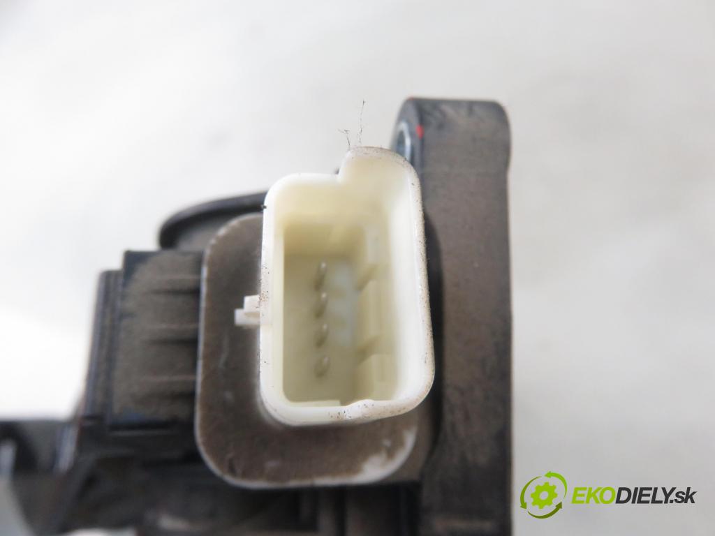 CITROEN C3 I (FC_) HB 2004 50,00 1.4 HDi 8V - 8HX 1398,00 Potenciometer plynu 0280752251 ; 9646702180 (Pedále)