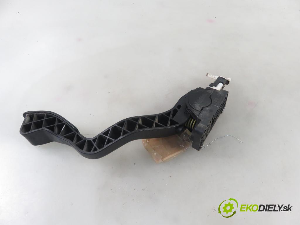 CITROEN C3 I (FC_) HB 2004 50,00 1.4 HDi 8V - 8HX 1398,00 Potenciometer plynu 0280752251 ; 9646702180 (Pedále)