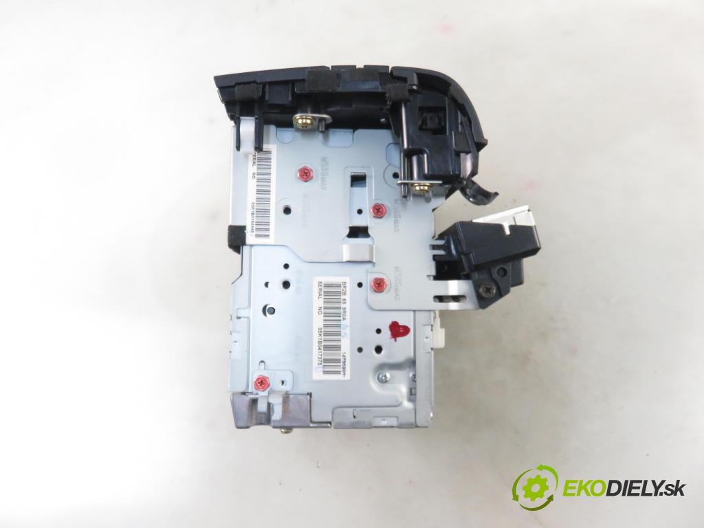 MAZDA 3 (BK) HB 2006 80,00 1.6 DI Turbo 109 - Y601 (PSA) 1560,00 RADIO CD 14795208