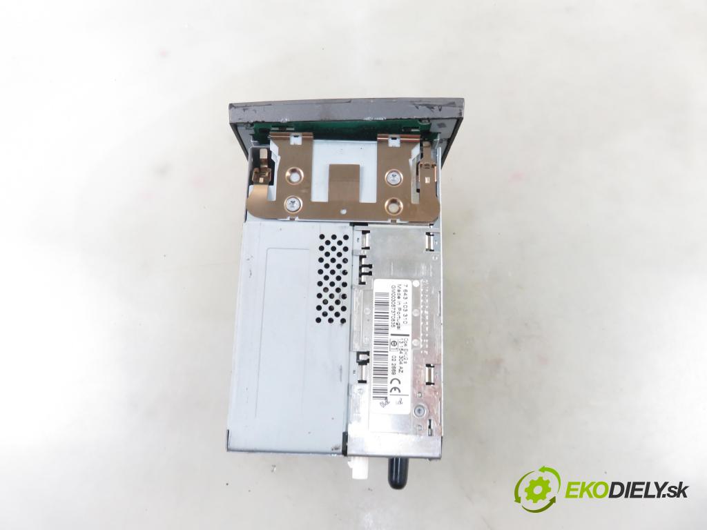 OPEL ZAFIRA B (A05) MINIVAN 2005 77,00 1.6 105 - Z 16 XEP 1598,00 RADIO CD 13154304