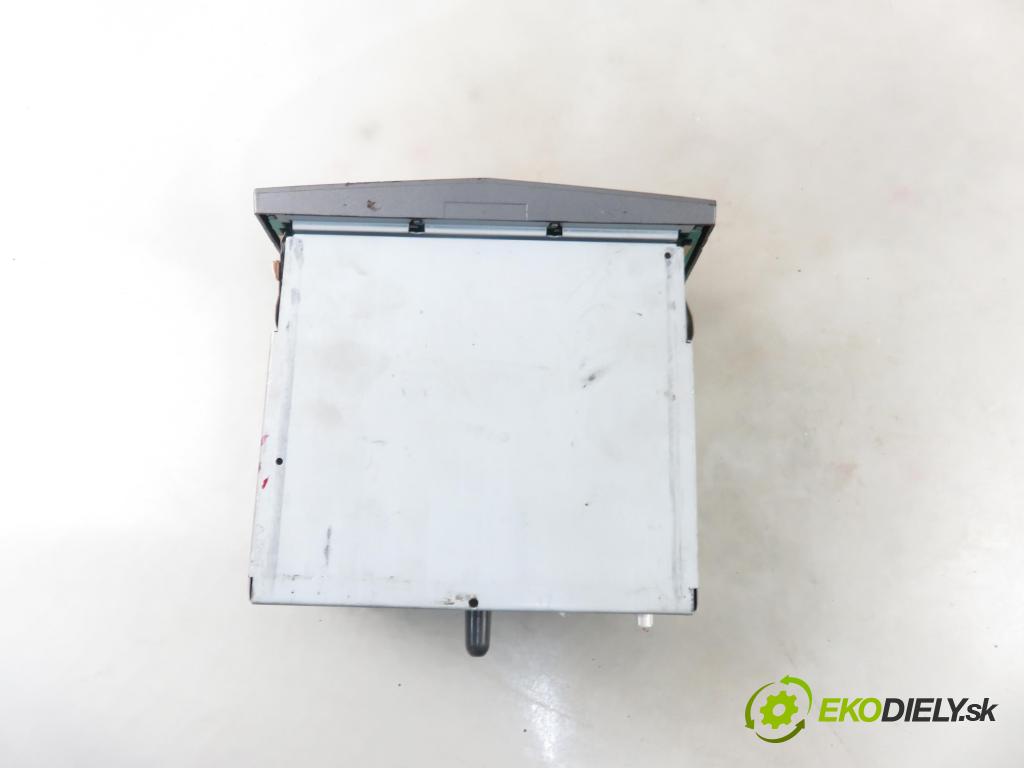 OPEL ZAFIRA B (A05) MINIVAN 2005 77,00 1.6 105 - Z 16 XEP 1598,00 RADIO CD 13154304