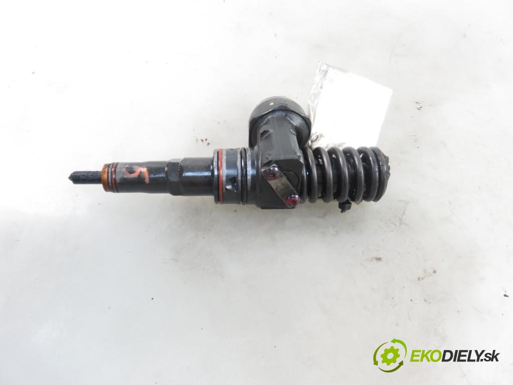 SEAT IBIZA III (6L1) HB 2003 55,00 1.4 TDI 75 - AMF 1422,00 Vstrekovač 045130073T ; 0414720035 (Vstrekovače)
