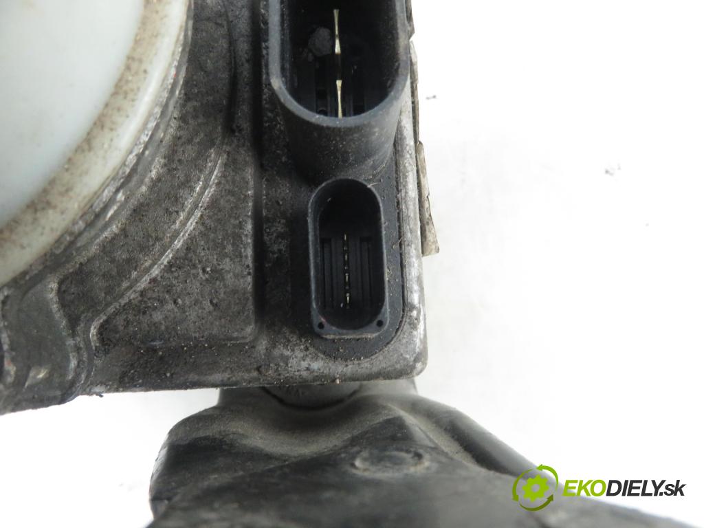 SKODA FABIA I (6Y2) HB 2003 40,00 1.2 6V 54 - AWY 1198,00 Pumpa servočerpadlo 6Q0423155R ; 6Q0423371A
