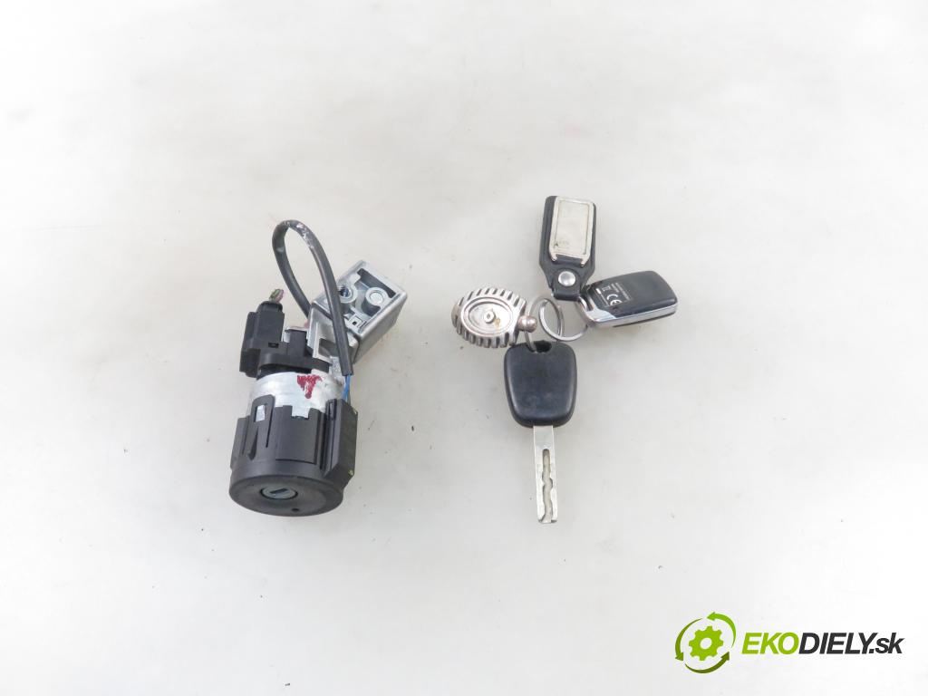 PEUGEOT 308 SW KOMBI 2008 100,00 2.0 HDi 136 1997,00 spinačka 36410600 ; 9663123280 (Spínacie skrinky a kľúče)