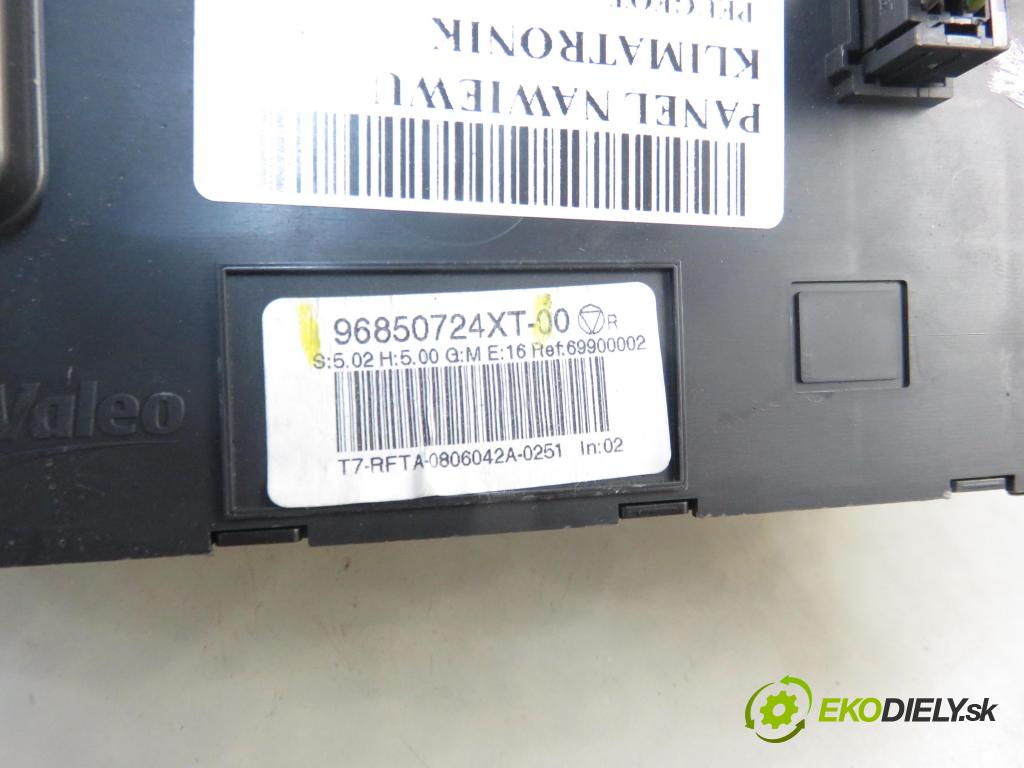 PEUGEOT 308 SW KOMBI 2008 100,00 2.0 HDi 136 1997,00 Panel kúrenia KLIMATRONIK 96850724XT