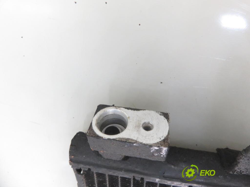 AUDI A4 Avant (8ED, B7) KOMBI 2007 103,00 2.0 TDI - BPW 1968,00 chladič klimatizácie 8E0260401Q (Chladiče klimatizácie)