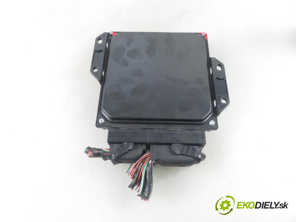 MAZDA 6 Station Wagon (GY) KOMBI 2007 105,00 2.0 DI 143 - RF7J 1998,00 Riadiaca jednotka Motor 2758006595 ; RF7K18881T