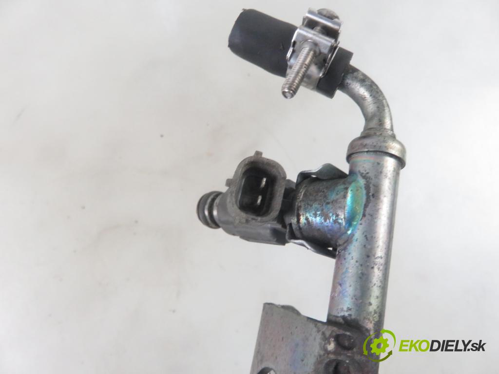 SUBARU LEGACY III Kombi (BH) KOMBI 1999 115,00 2.5 AWD - EJ25 2457,00 Lišta vstrekovacia 17522AA482 ; FBJC100 (Vstrekovacie lišty)