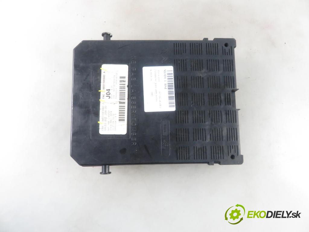 PEUGEOT 307 Break (3E) KOMBI 2002 66,00 2.0 HDI 90 - RHY (DW10TD) 1997,00 MODUL BSI 9651197680A ; 9651196980A