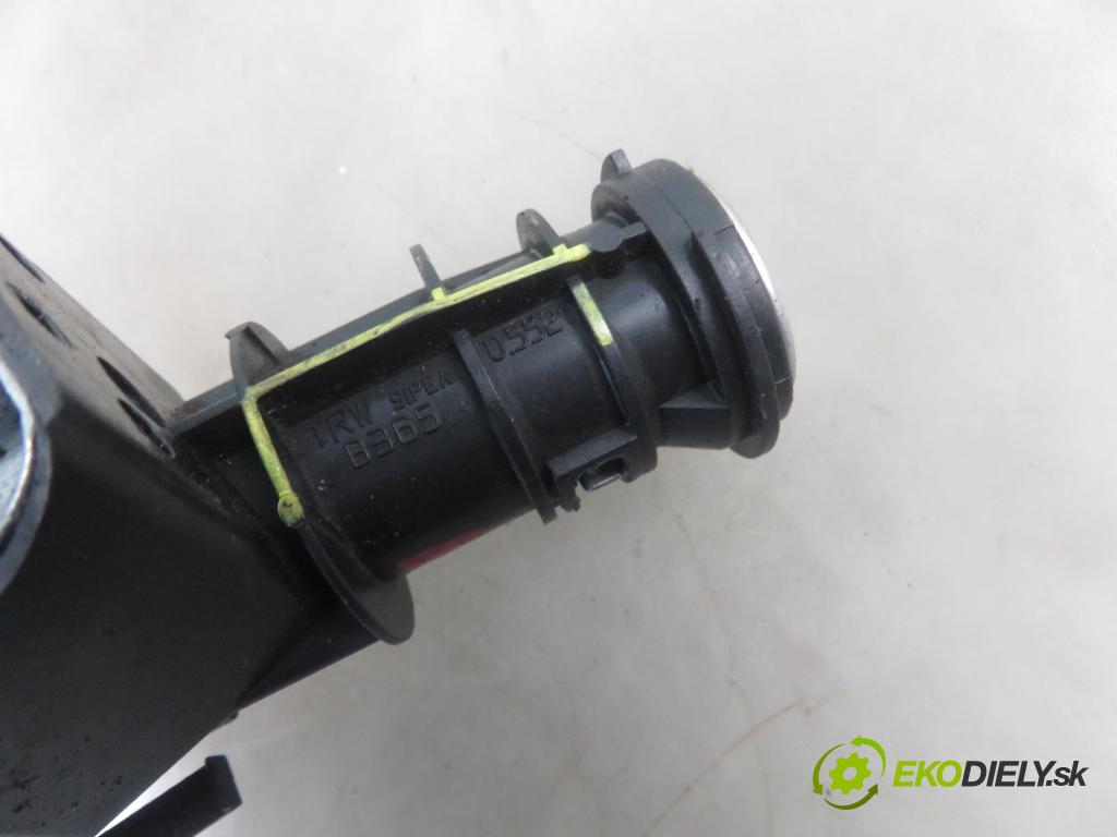 ALFA ROMEO 147 (937_) HB 2004 103,00 1.9 JTD Multijet 140 - 192 A5.000 1910,00 spinačka B36505521 (Spínacie skrinky a kľúče)