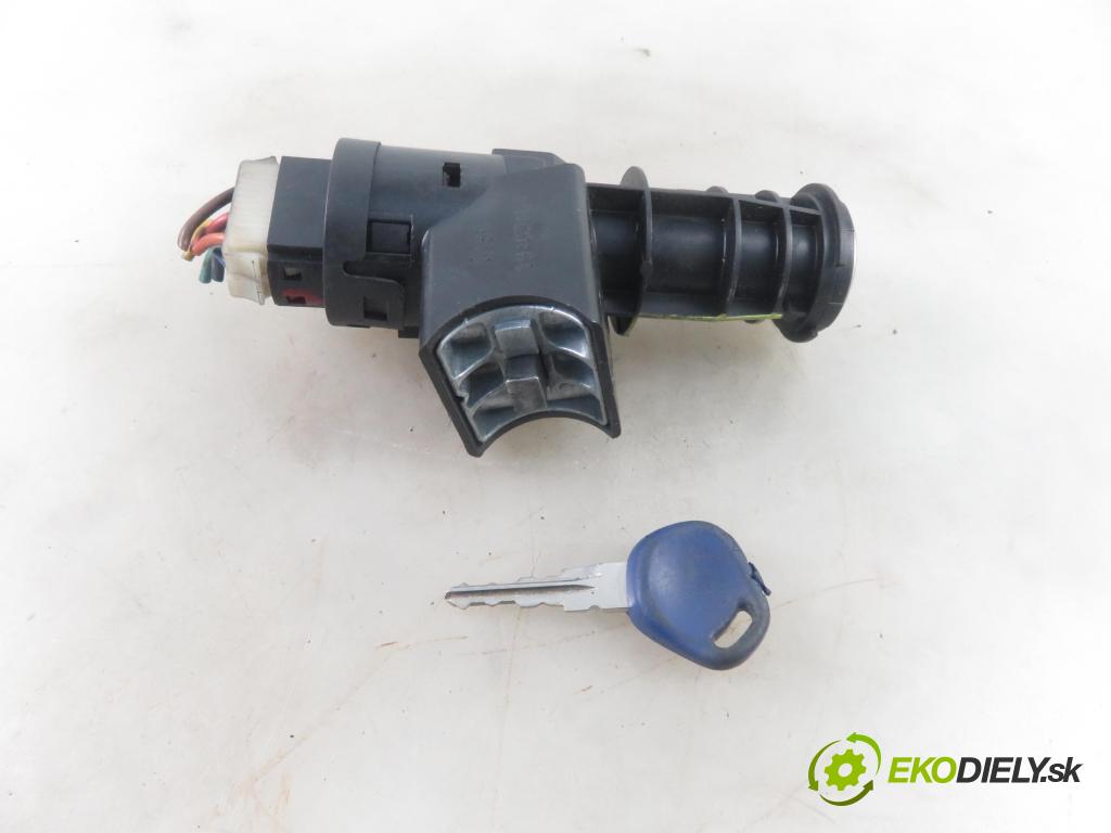 ALFA ROMEO 147 (937_) HB 2004 103,00 1.9 JTD Multijet 140 - 192 A5.000 1910,00 spinačka B36505521 (Spínacie skrinky a kľúče)