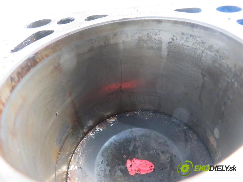 SEAT ALTEA (5P1) HB 2007 147,00 2.0 TFSI - BWA 1984,00 JEDNOTKA: motora BWA (Blok motoru)