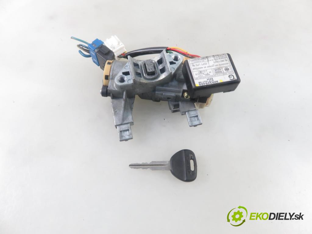 MITSUBISHI PAJERO PININ (H6_W, H7_W) TERENOWY 2000 88,00 1.8 GDI (H66W, H76W) - 4G93 (GDI) 1834,00 spinačka MR329406 (Spínacie skrinky a kľúče)