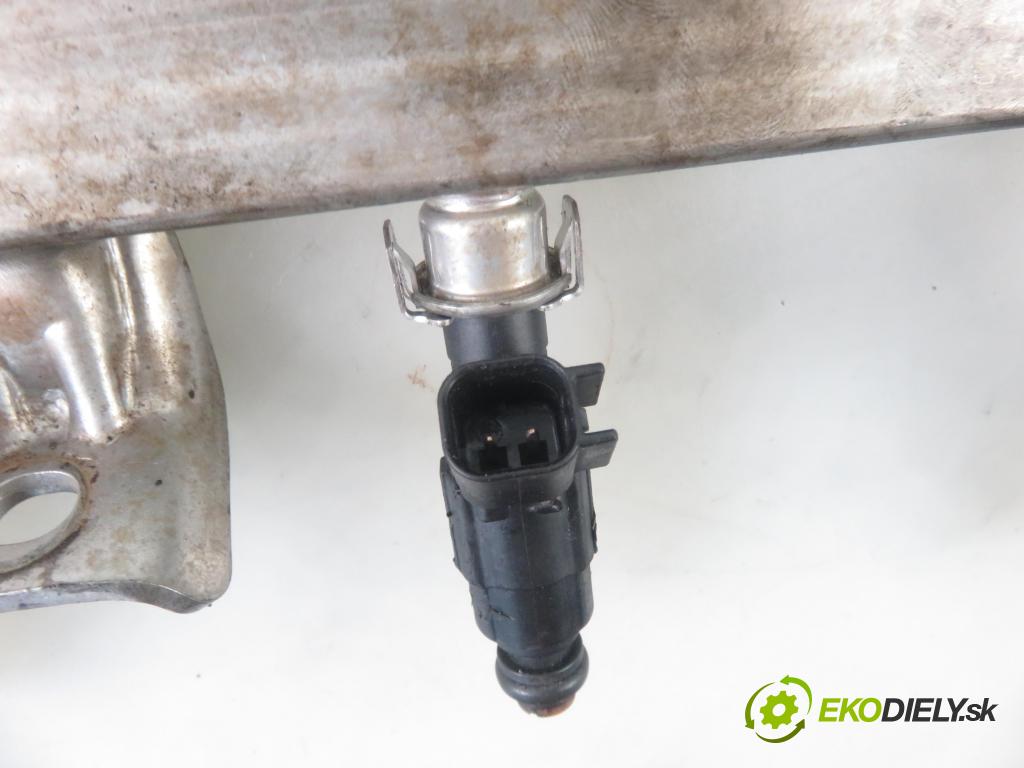 MAZDA 3 (BK) HB 2004 111,00 2.0 150 - LF17 1999,00 Lišta vstrekovacia 4M5G9D280FB ; 1S766A ; 0280156154 (Vstrekovacie lišty)