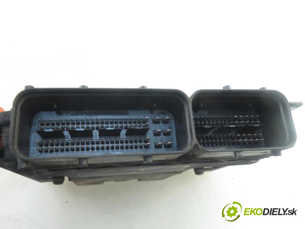 ALFA ROMEO 147 (937_) HB 2004 103,00 1.9 JTD Multijet 140 - 192 A5.000 1910,00 Riadiaca jednotka Motor 0281011429 ; 55194363