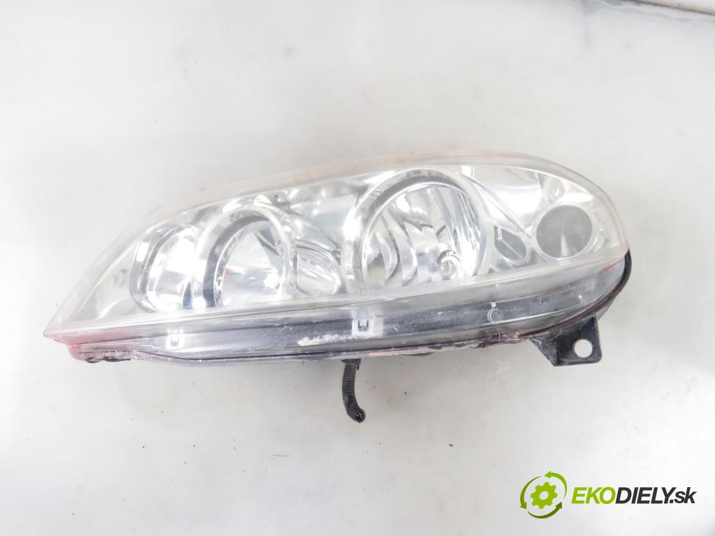 FIAT PUNTO (188_) HB 2004 44,00 1.2 60 - 188 A4.000 1242,00 Svetlo LP