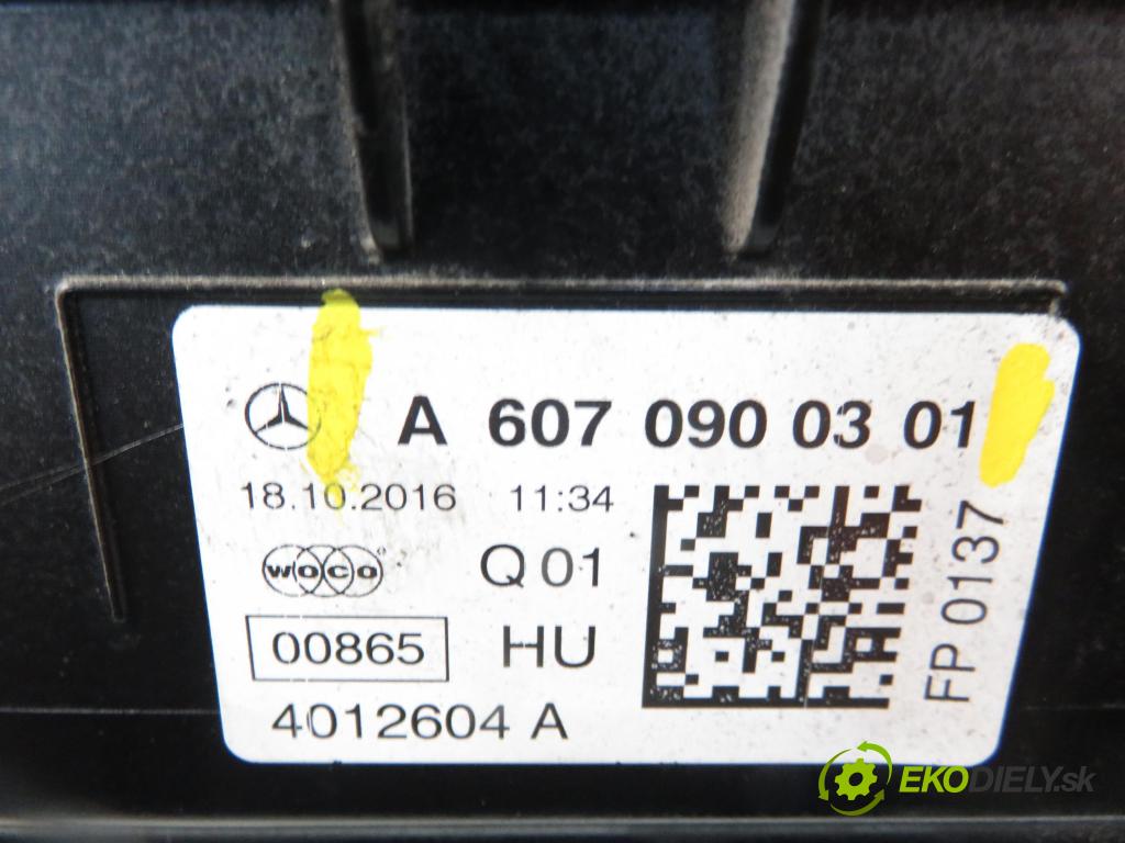 MERCEDES-BENZ CLA Shooting Brake (X117) KOMBI 2016 80,00 CLA 180 d (117.912) - OM 607.951 (K9K) 1461,00 Obal filtra vzduchu A6070900301 (Obaly filtrov vzduchu)