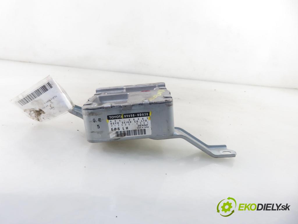 TOYOTA YARIS (_P1_) HB 2004 50,00 1.0 VVT- i 68 - 1SZ-FE 998,00 Riadiaca jednotka servočerpadlo 896500D030 ; 99120401 (Riadiace jednotky)