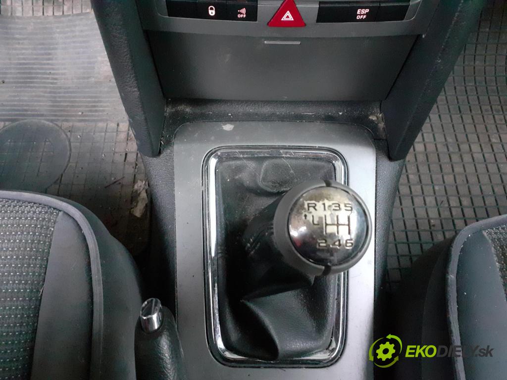 PEUGEOT 407 (6D_) SEDAN 2004 100,00 2.0 HDi 135 - RHR 1997,00 Prevodovka MANUALNA 20MB02