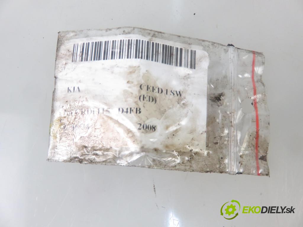 KIA CEE'D SW (ED) KOMBI 2008 0,00 1.6 CRDi 115 - D4FB 1582,00 vstrekovač 0445110256 ; 338002A400 (Vstrekovače)