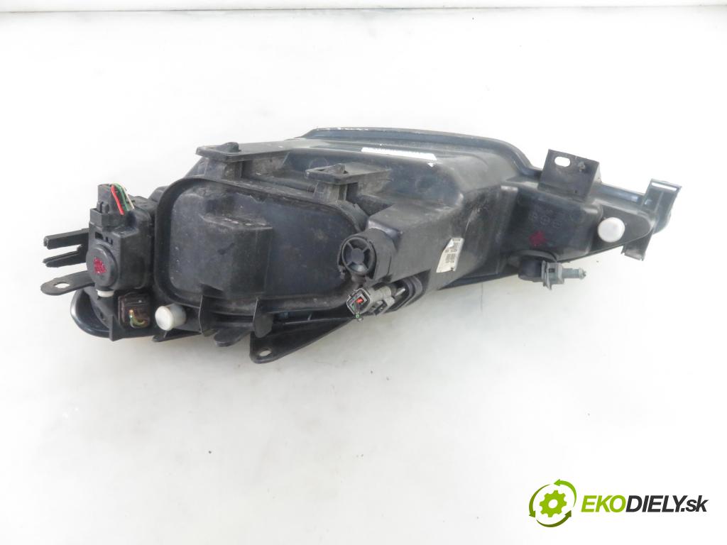 PEUGEOT 206 liftback (2A/C) HB 2002 80,00 1.6 16V - NFU (TU5JP4) 1587,00 Svetlo PP