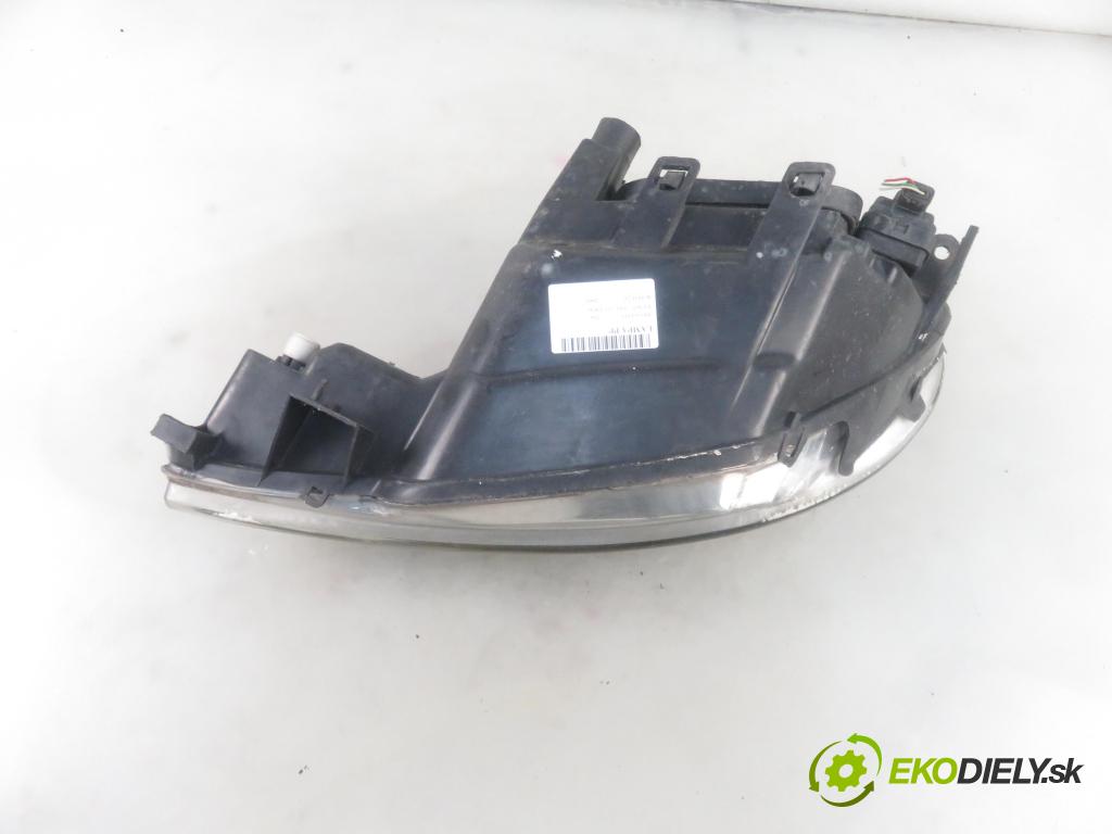 PEUGEOT 206 liftback (2A/C) HB 2002 80,00 1.6 16V - NFU (TU5JP4) 1587,00 Svetlo PP