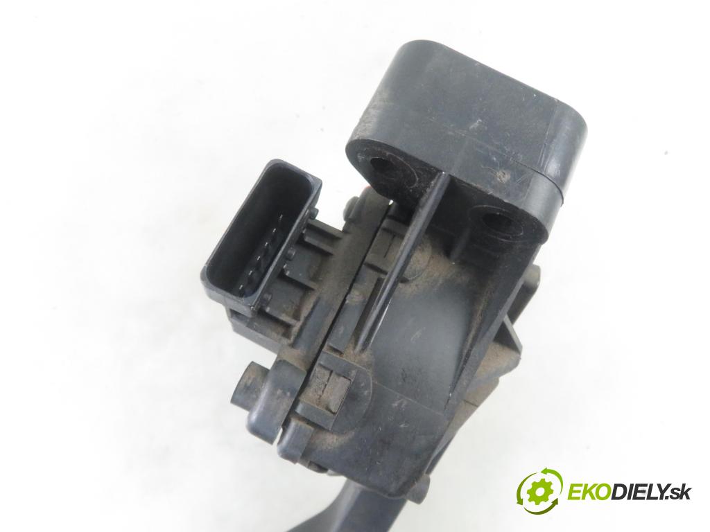 OPEL ASTRA H (A04) HB 2004 77,00 1.6 - Z 16 XEP 1598,00 Potenciometer plynu 24427004ZG ; 6PV00811204 (Pedále)