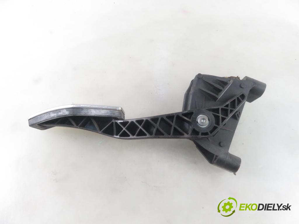 OPEL ASTRA H (A04) HB 2004 77,00 1.6 - Z 16 XEP 1598,00 Potenciometer plynu 24427004ZG ; 6PV00811204 (Pedále)