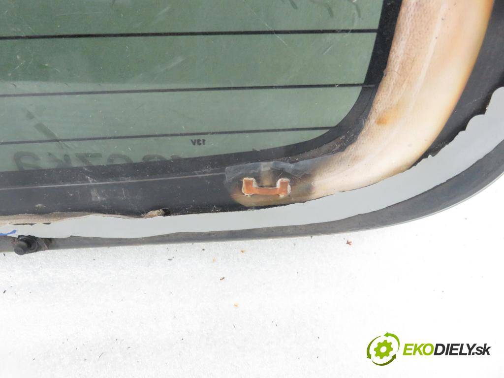 RENAULT TRAFIC II Skrzynia (FL) FURGON 2005 74,00 1.9 dCi 100 - F9Q 760 1870,00 okno ZADNÍ: kapota 