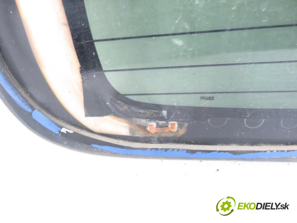 RENAULT TRAFIC II Skrzynia (FL) FURGON 2005 74,00 1.9 dCi 100 - F9Q 760 1870,00 okno ZADNÍ: kapota