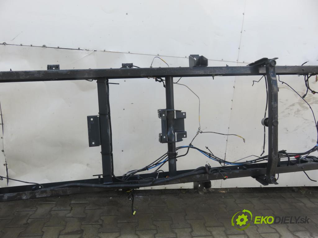 IVECO DAILY VI Furgon FURGON 2020 100,00 3.0 NaturalPower 136 - F1CFA401C 2998,00 RAM: