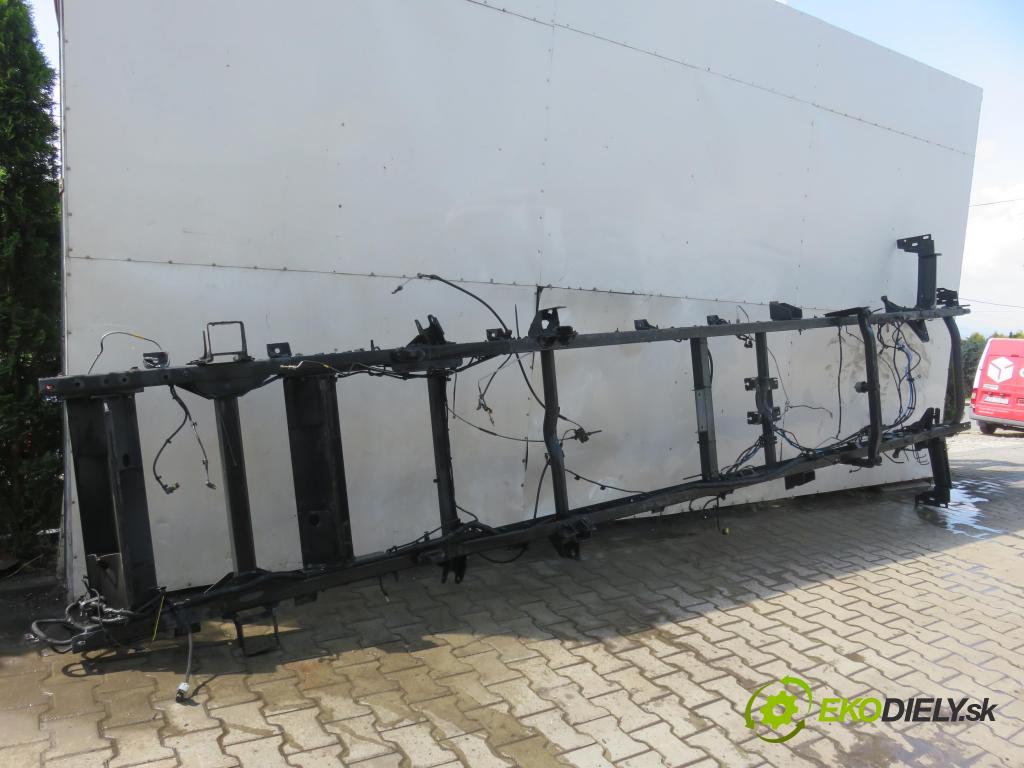 IVECO DAILY VI Furgon FURGON 2020 100,00 3.0 NaturalPower 136 - F1CFA401C 2998,00 RAM: