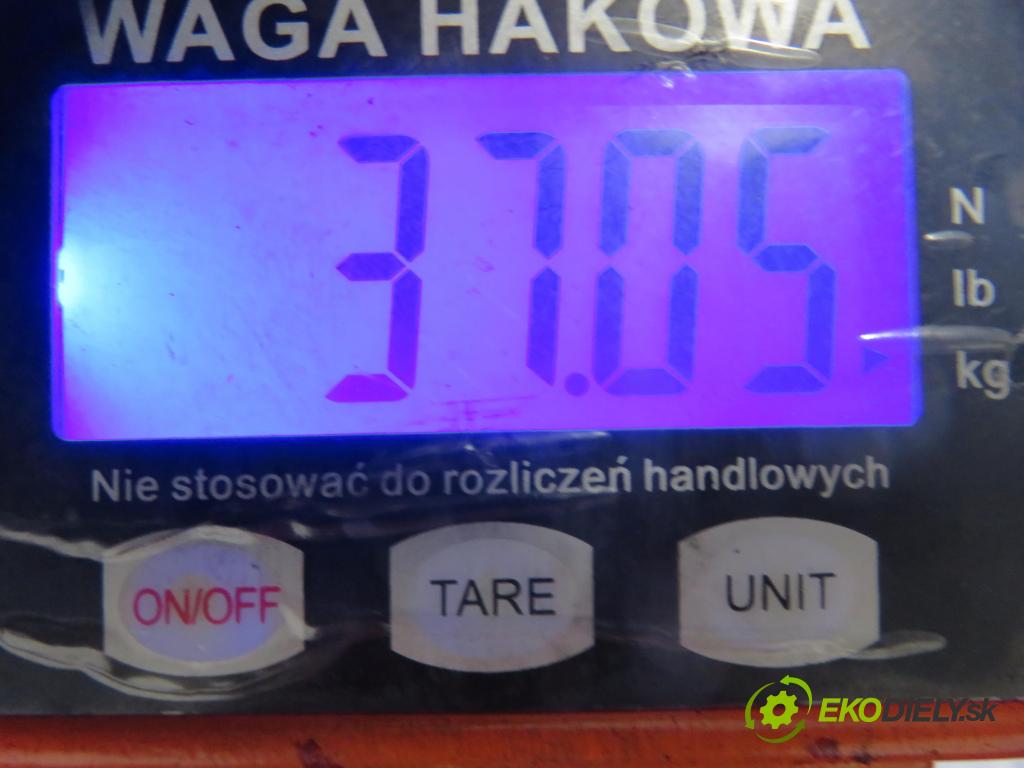 OPEL ASTRA F (T92) SEDAN 1995 60,00 1.4 Si - C 14 SE 1389,00 výztuha zadní část 