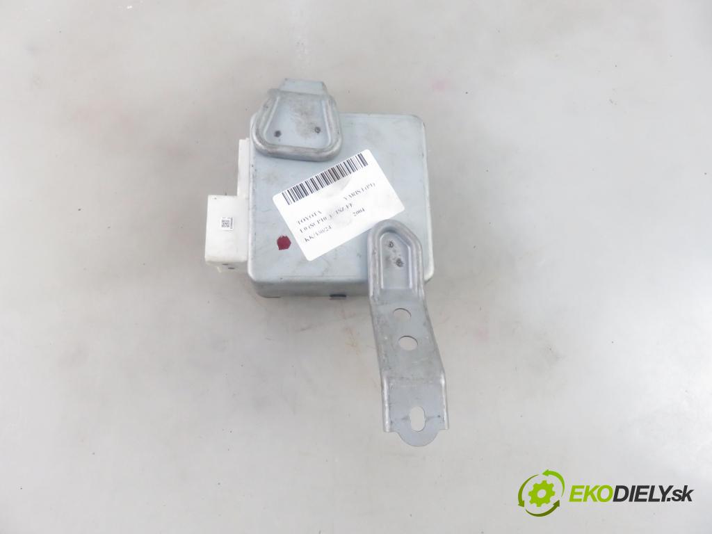 TOYOTA YARIS (_P1_) HB 2004 50,00 1.0 VVT- i 68 - 1SZ-FE 998,00 řídící jednotka servočerpadlo 896500D030 ; 6900000565 ; 1129000650 (Řídící jednotky)