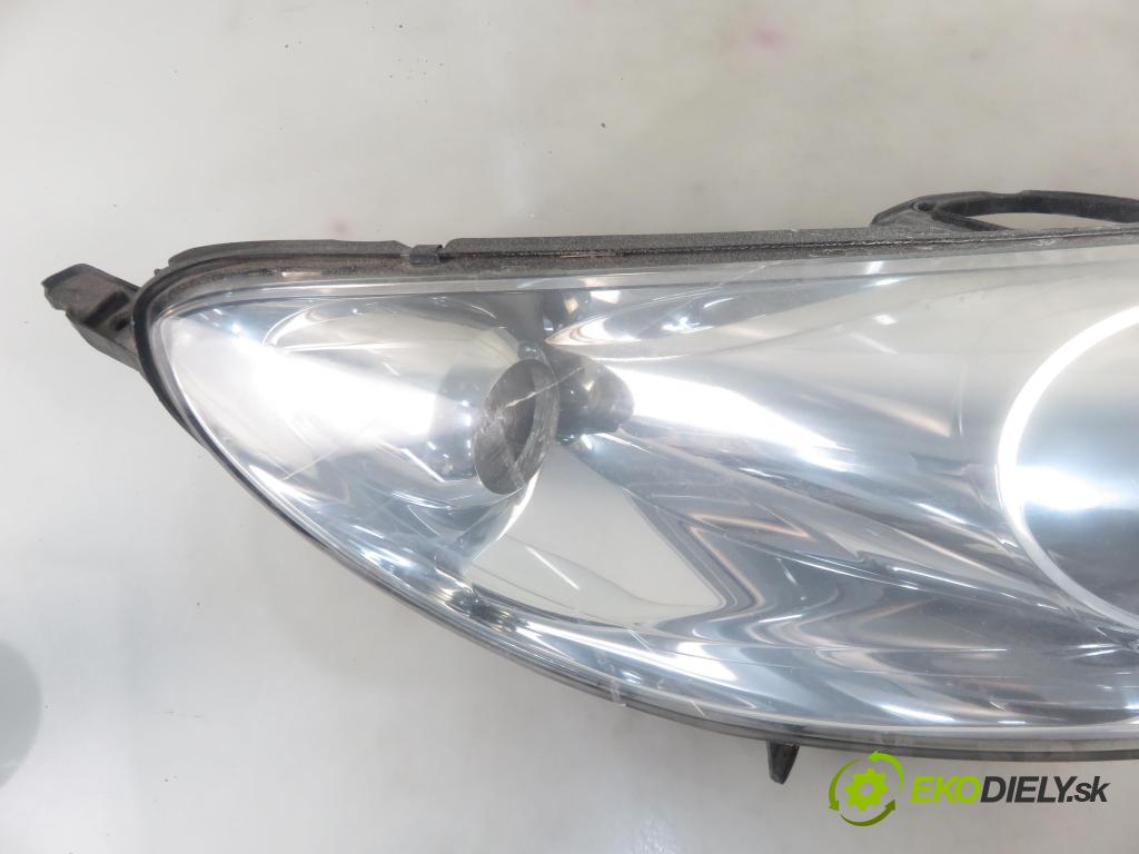 PEUGEOT 407 (6D_) SEDAN 2005 103,00 2.0 16V 1997,00 Svetlo PP 0301213204