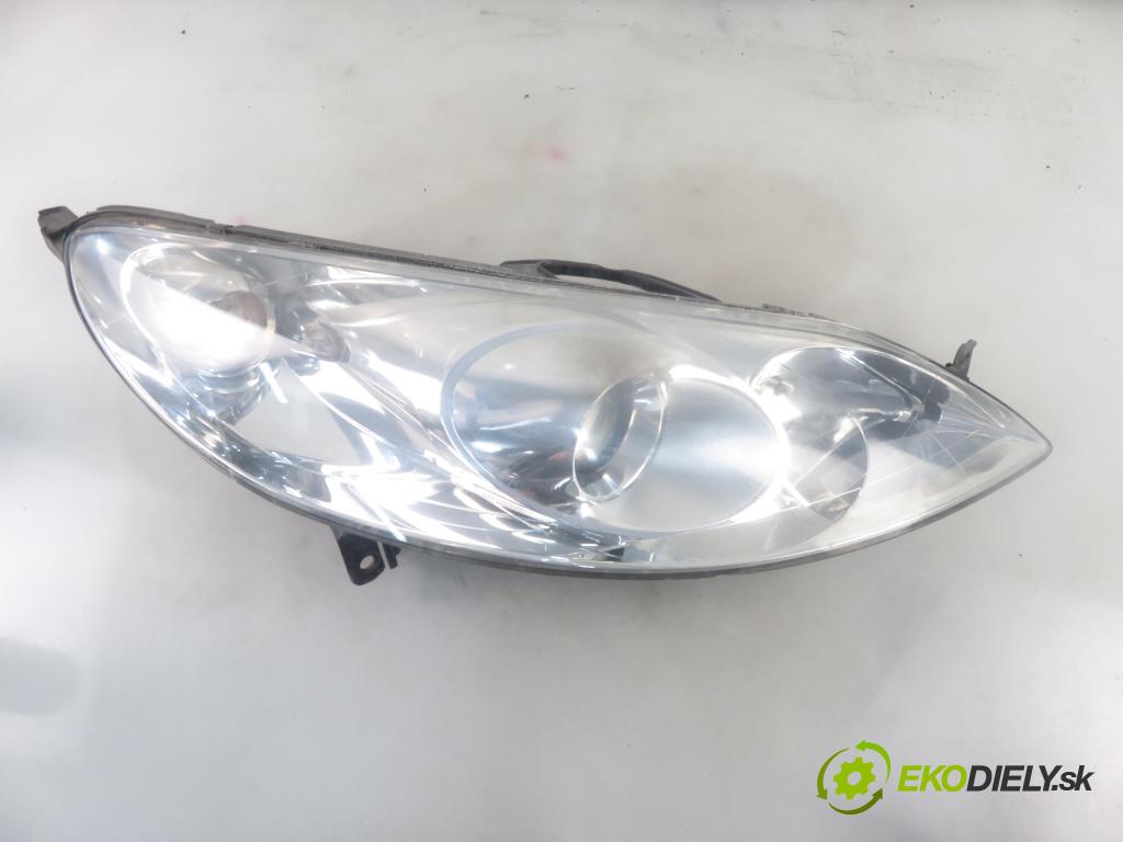 PEUGEOT 407 (6D_) SEDAN 2005 103,00 2.0 16V 1997,00 Svetlo PP 0301213204